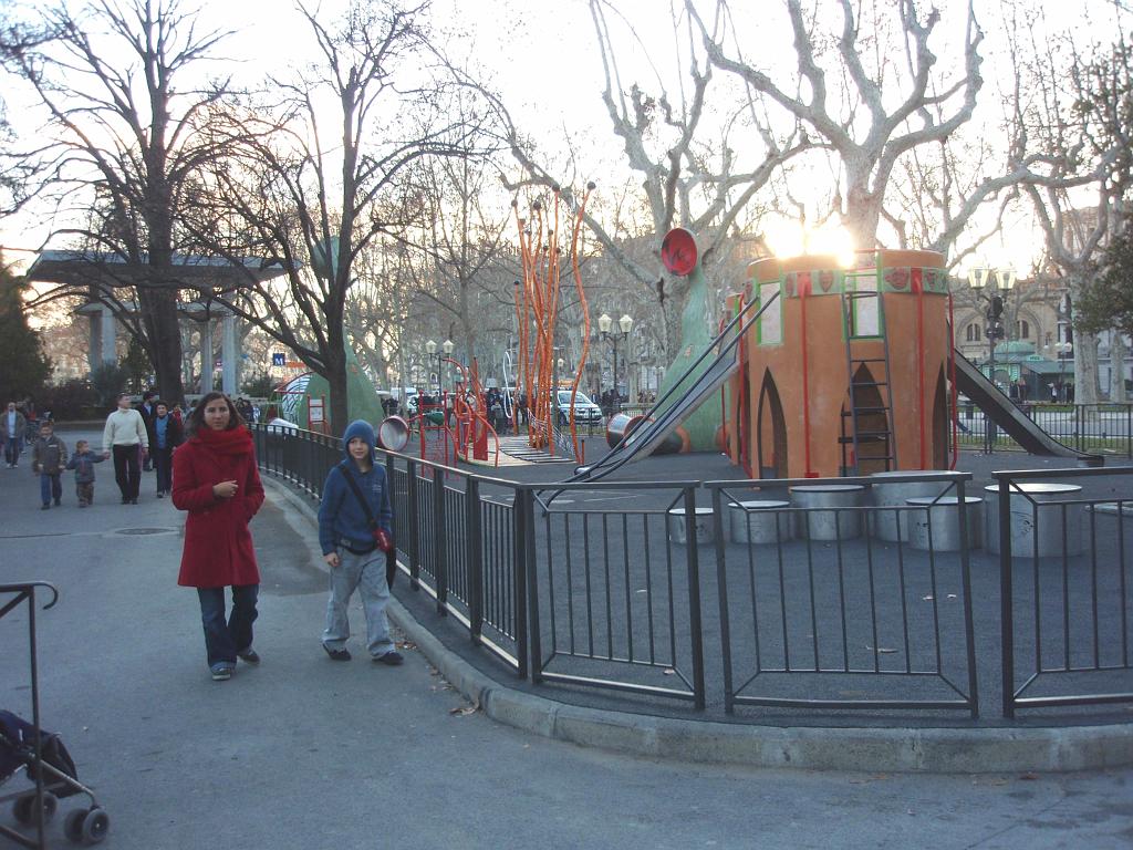 Dec036.jpg
